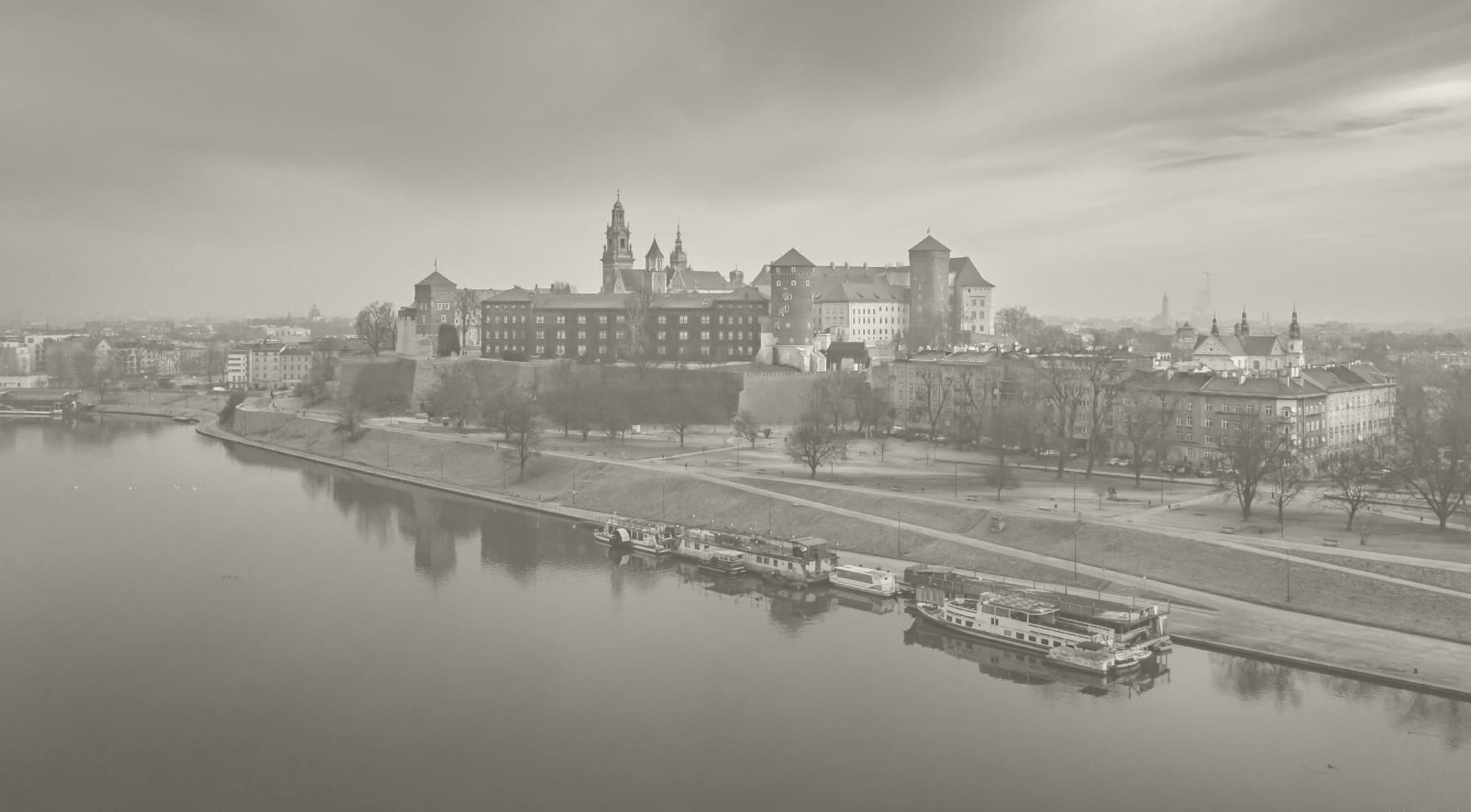 Panorama Wawelu i Wisły w Krakowie